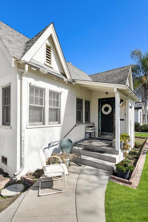 968 E Sycamore Ave, Tulare, CA 93274 photo 4