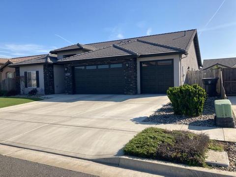 1983 Walnut Ave, Tulare, CA 93274 photo 3