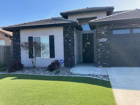 1983 Walnut Ave, Tulare, CA 93274 photo 2