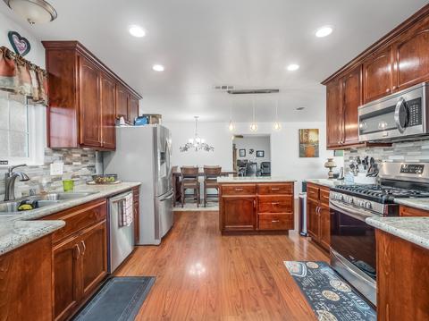 65 W Spring Ln, Lemoore, CA 93245 photo 5