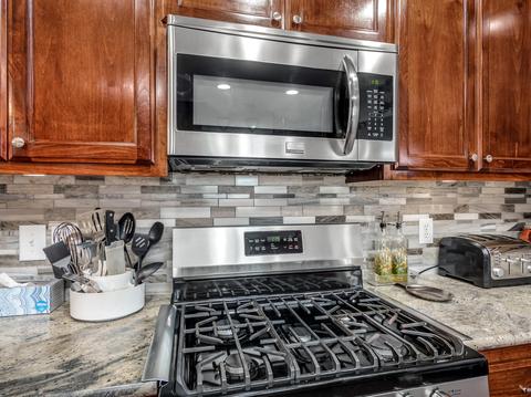 65 W Spring Ln, Lemoore, CA 93245 photo 6