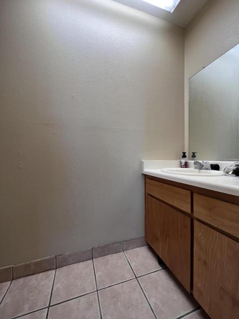 15745 Paradise Ave, Ivanhoe, CA 93235 photo 8