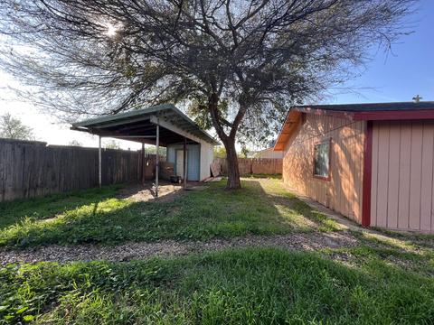15745 Paradise Ave, Ivanhoe, CA 93235 photo 13