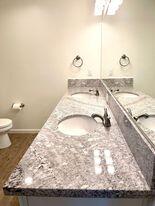 607 W Walnut Ave, Visalia, CA 93277 photo 8