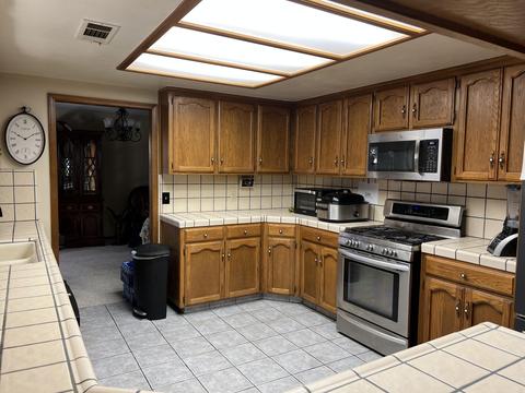 3945 W Victor Ave, Visalia, CA 93277 photo 17