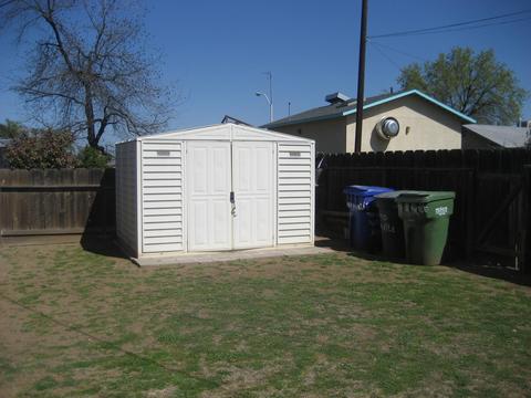 730 S Myrtle Ave, Dinuba, CA 93618 photo 4