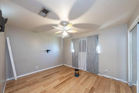 194 W Spruce Ave, Lemoore, CA 93245 photo 10