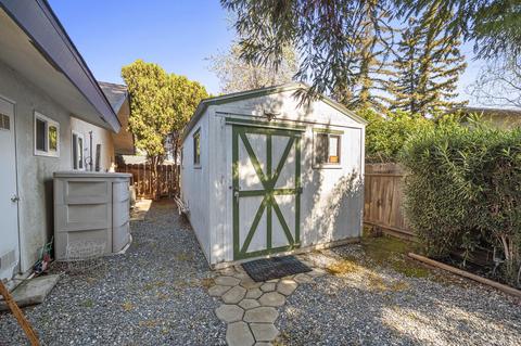 1105 E Paradise Ave, Visalia, CA 93292 photo 27