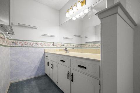 1105 E Paradise Ave, Visalia, CA 93292 photo 19