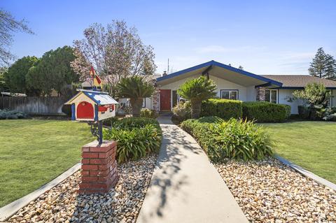 1105 E Paradise Ave, Visalia, CA 93292 photo 4
