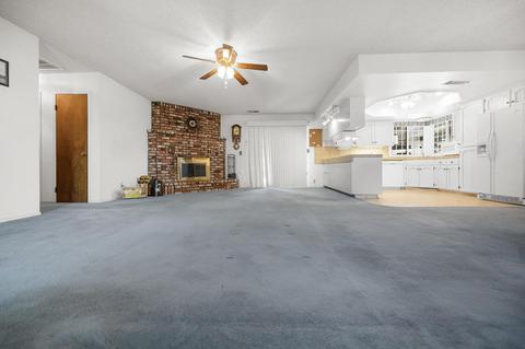 1105 E Paradise Ave, Visalia, CA 93292 photo 14