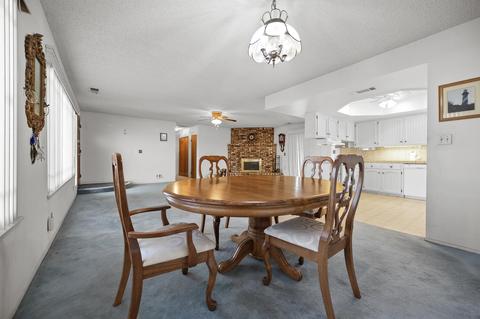 1105 E Paradise Ave, Visalia, CA 93292 photo 13