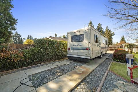 1105 E Paradise Ave, Visalia, CA 93292 photo 31