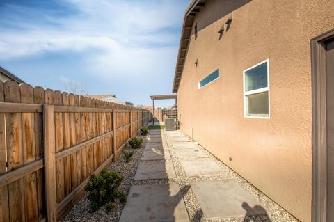 1487 Durango St, Tulare, CA 93274 photo 20