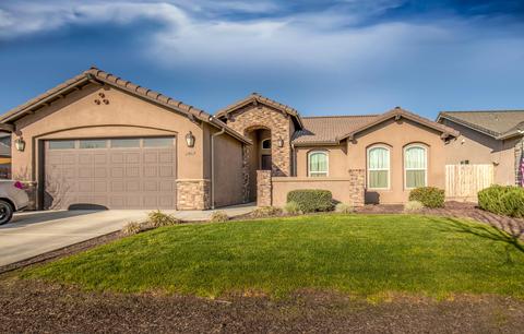 1487 Durango St, Tulare, CA 93274 photo 1