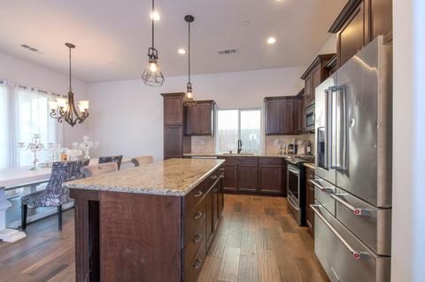 1487 Durango St, Tulare, CA 93274 photo 8