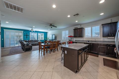 465 Ruby Dr, Lemoore, CA 93245 photo 5