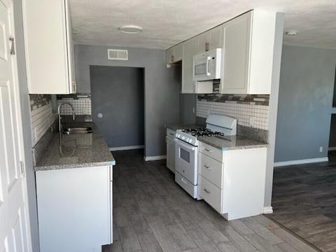12845 Belle Haven Dr, Lemoore, CA 93245 photo 3