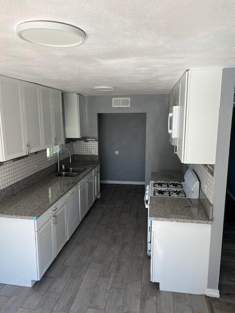 12845 Belle Haven Dr, Lemoore, CA 93245 photo 4