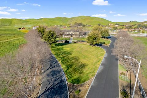 30923 Horse Dr, Exeter, CA 93221 photo 7