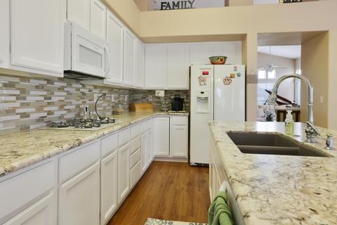 819 Willow Cir, Hanford, CA 93230 photo 19