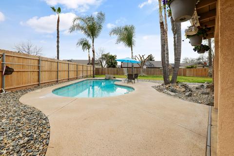 819 Willow Cir, Hanford, CA 93230 photo 37
