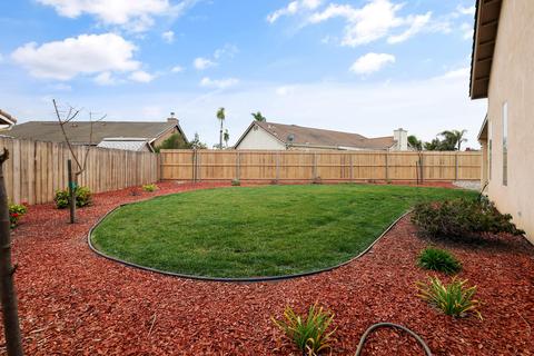 819 Willow Cir, Hanford, CA 93230 photo 35