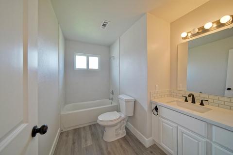 1461 E Birch Ave, Tulare, CA 93274 photo 7