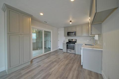 1461 E Birch Ave, Tulare, CA 93274 photo 4