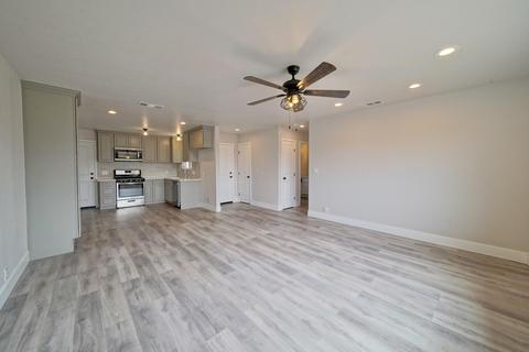 1461 E Birch Ave, Tulare, CA 93274 photo 3