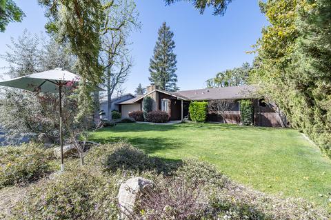 2020 E Vassar Dr, Visalia, CA 93292 photo 1