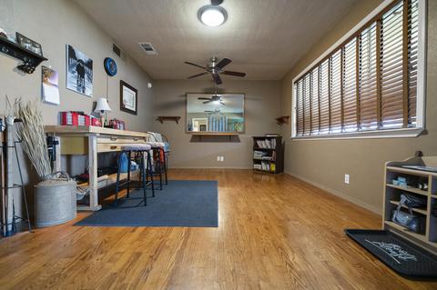 976 Avon Dr, Tulare, CA 93274 photo 6