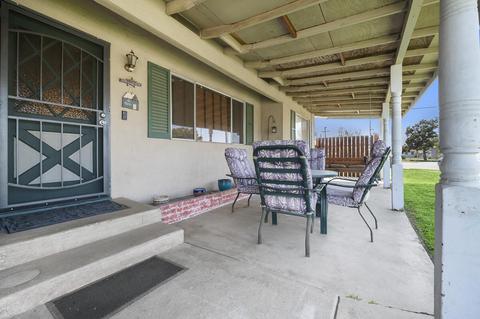 976 Avon Dr, Tulare, CA 93274 photo 5