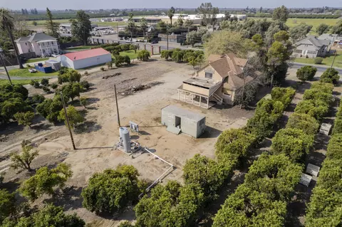 986 S Kaweah Ave, Exeter, CA 93221 photo 5