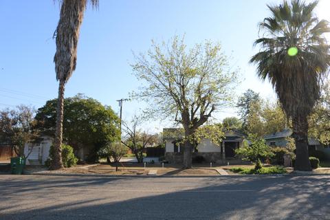 351 N C St, Exeter, CA 93221 photo 2