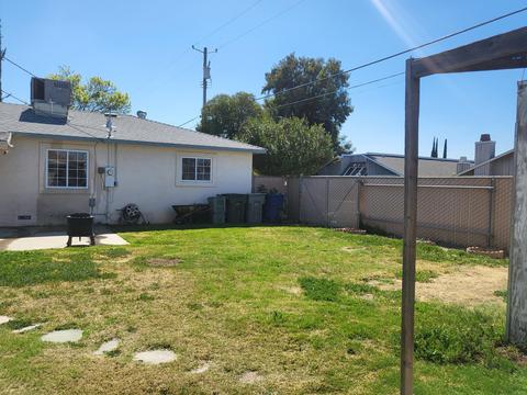 403 Beverly Dr, Clovis, CA 93612 photo 14