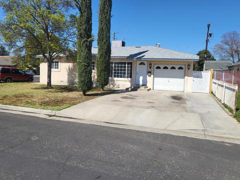 403 Beverly Dr, Clovis, CA 93612 photo 3