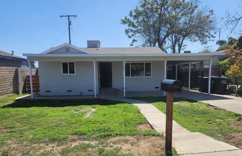 425 E Parker Ct, Visalia, CA 93291 photo 1