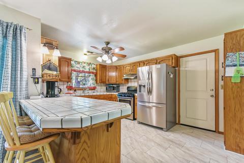 1925 E Mary Ave, Visalia, CA 93292 photo 16