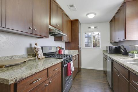 912 E Cypress Ave, Visalia, CA 93292 photo 9