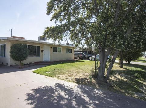 1001 E Noble Ave, Visalia, CA 93292 photo 2