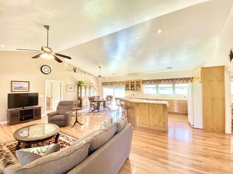 33500 Globe Dr, Springville, CA 93265 photo 7