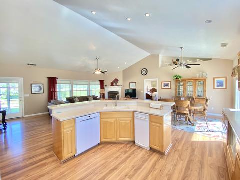 33500 Globe Dr, Springville, CA 93265 photo 9