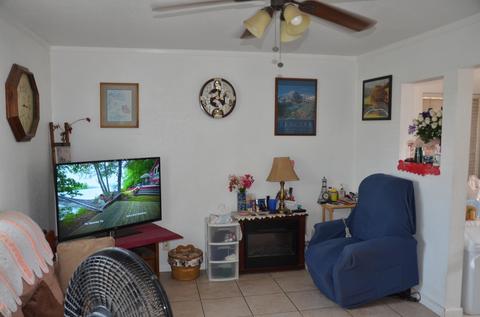 719 E Laurel Ave, Visalia, CA 93292 photo 2