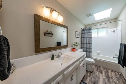 630 Orangewood Dr, Lemoore, CA 93245 photo 13