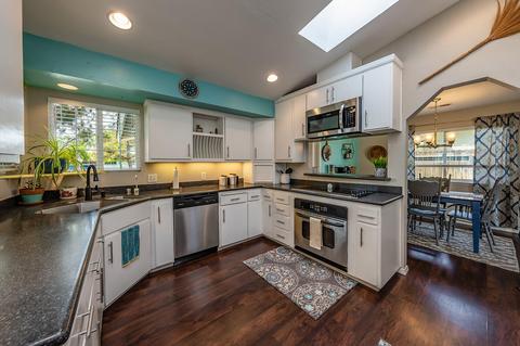630 Orangewood Dr, Lemoore, CA 93245 photo 8