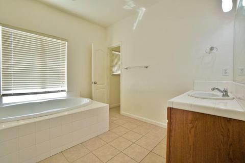 1129 Freedom Dr, Lemoore, CA 93245 photo 42