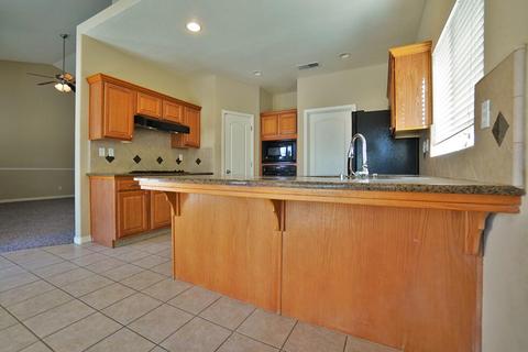1129 Freedom Dr, Lemoore, CA 93245 photo 14
