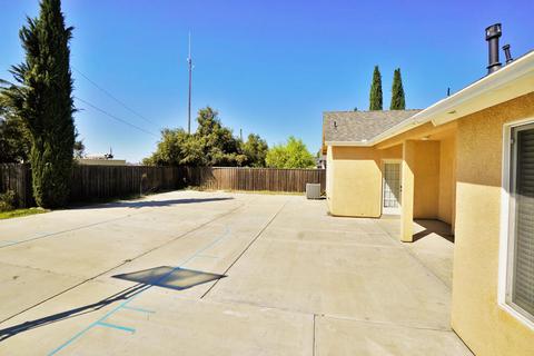 1129 Freedom Dr, Lemoore, CA 93245 photo 48