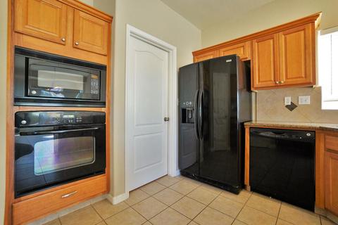 1129 Freedom Dr, Lemoore, CA 93245 photo 19